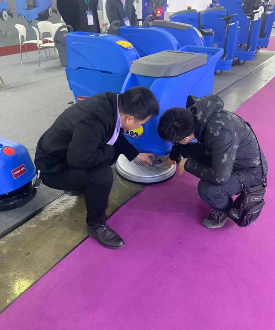 大庆小型电动洗地机是否适合用于环卫保洁